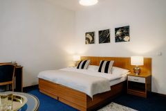 HGT-pokoj03-30-web-1024